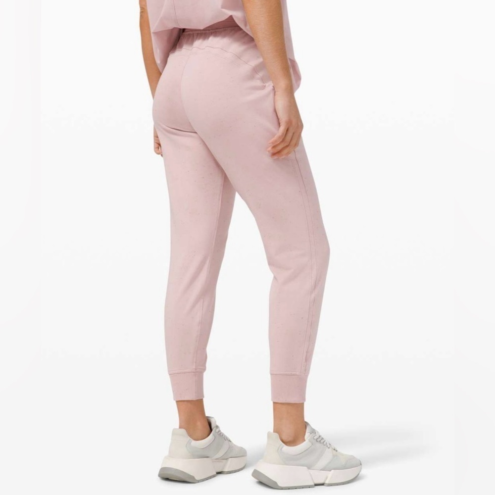 LULULEMON LA Warm Down High-Rise Jogger- Mink Berry/ Size 8 - Picture 2 of 8